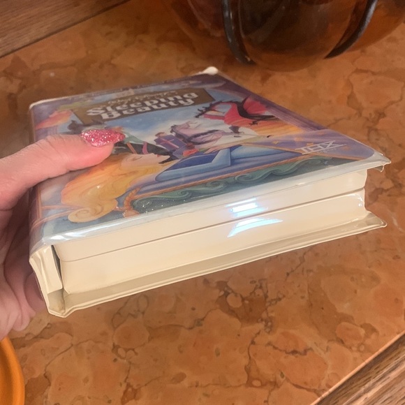 Walt Disney Sleeping Beauty VHS - Picture 2 of 7